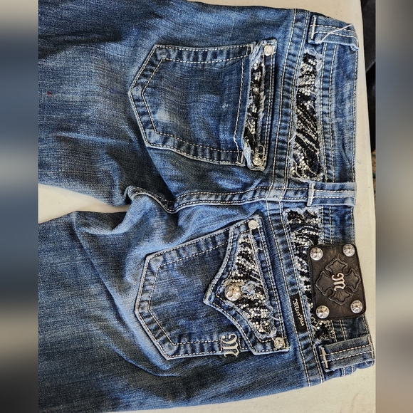 Size 28 Miss Me Jean's, Dark Wash - Picture 4 of 4
